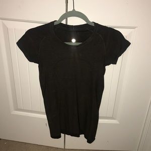 Lululemon top